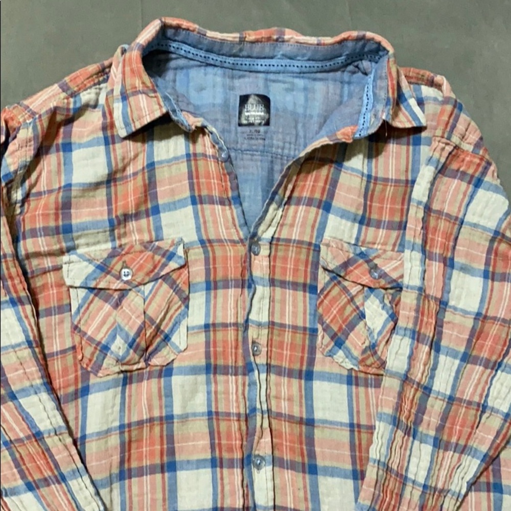 Said Fifth Avenue button up